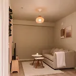 Cute Little Apartment *